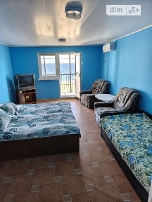 Оренда будинку на добу на вул. Набережна, 3 кімнати, спальних місць - 10 • ID 34466449