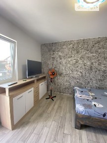 Одеська вулиця, район Іллічівськ, Чорноморськ, вул. Одеська 29Б, 3 кімнати, спальних місць - 18 • ID 33230439