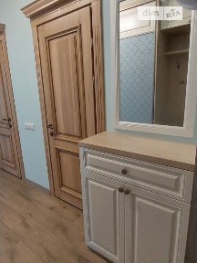 Новомостицька вулиця, мікрорайон Мостицький Масив, район Подільський, Київ, вул. Новомостицька 15 • ID 34670663