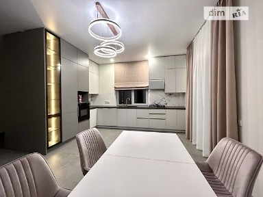 Весняна вулиця, Гостомель, вул. Весняна 12 • ID 34538174