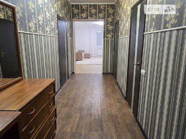 Продаж 2 поверхового таунхауса з ділянкою на 6 соток, 255.3 кв. м, 5 кімнат, на вул. Осіння • ID 34514681