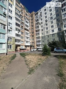 вулиця Академіків Линників, район Піщаний, Біла Церква, вул. Академіків Линників 15 • ID 34634396