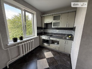 Продаж 2к квартири 49 кв. м на вул. Андрія Первозванного • ID 34624671