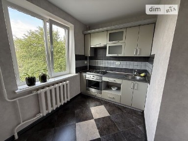 Продаж 2к квартири 43.9 кв. м на вул. Андрія Первозванного • ID 34624671