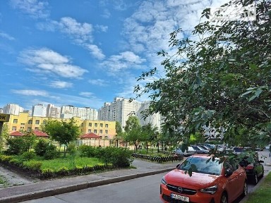 Ахматової Анни вулиця, мікрорайон Позняки, район Дарницький, Київ, метро Позняки, вул. Ахматової Анни 14Б • ID 34623471