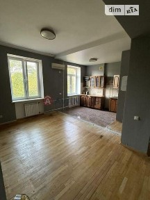 Монтажників вулиця, район Солом'янський, Київ, метро Вокзальна, вул. Монтажників 44 • ID 34606572