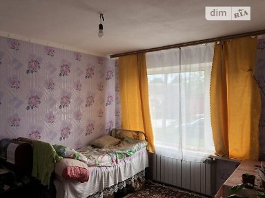 *Продаж 3-х кімнатної квартири, центр с. Коробівка.