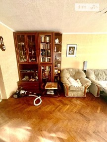 Космонавтів вулиця, мікрорайон 5-ий мікрорайон, район Шевченківський, Харків, метро 23 Серпня, вул. Космонавтів 3 • ID 34601758