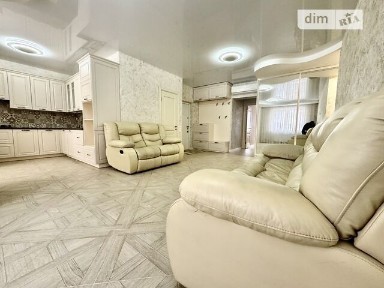 Продаж 3к квартири 80.5 кв. м на просп. Героїв Небесної Сотні 30/1 • ID 34599272