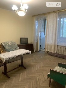 вулиця Михайла Омеляновича-Павленка, мікрорайон Печерськ, район Печерський, Київ, метро Кловська, вул. Михайла Омеляновича-Павленка 19 • ID 34591888