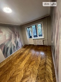 вулиця Сірожупанників, мікрорайон Райдужний Масив, район Дніпровський, Київ, метро Чернігівська, вул. Сірожупанників 36 • ID 34584439