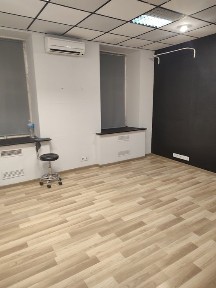 Без комиссии офис, Театральная