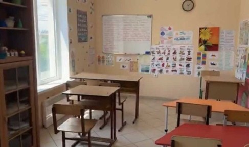 Діюча Комерція центр. вул с. Усатове.S- 180 м2.Можливо добудувати 3 пов