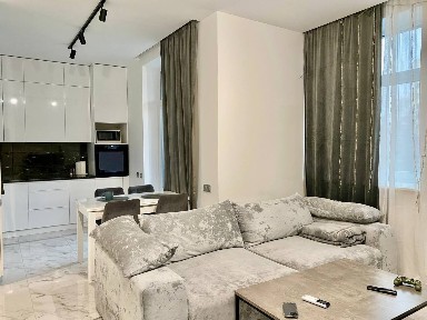 Продаж 2-кімнатної квартири 67 м², Володимира Моссаковського вул.