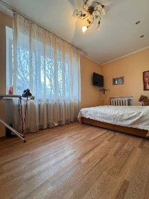 Дніпро, Александра Поля просп., 50А