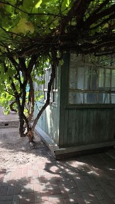 Продаж житлового будинку