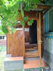 Продається будинок із земельною ділянкою в селищі Іванків