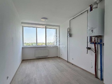 Продаж 5-кімнатної квартири 109.6 м², Спортивна вул., 18