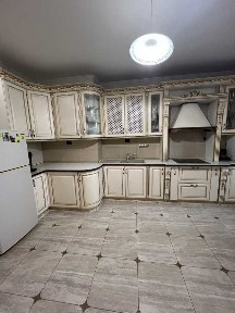 Київ, Голосіївський просп., 13А