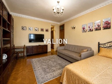 Продаж 2-кімнатної квартири 62 м², Миколи Раєвського вул., 28