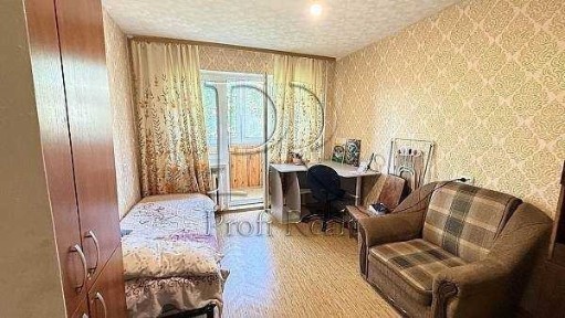 Продаж 1-кімнатної квартири 31 м², Петра Курінного вул., 3