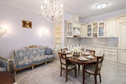 Продаж 1-кімнатної квартири 53.5 м², Лесі Українки бул., 7В