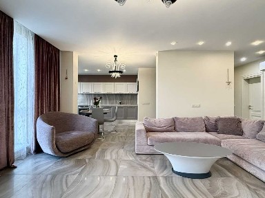 Київ, Голосіївський просп., 30Б