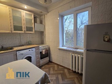 Продаж 2-кімнатної квартири 47 м², Академіка Вернадського бул., 73