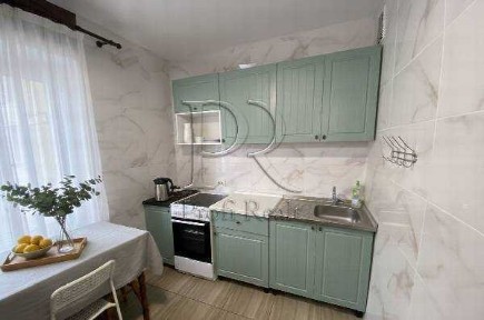 Продаж 3-кімнатної квартири 74 м², Чорнобильська вул., 24/26