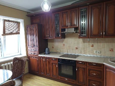 Київська обл., Броварський район, м. Бровари, Грушевського вул., 7