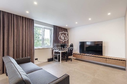 Продаж 2-кімнатної квартири 71 м², Партизанська вул., 1б