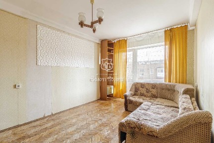 Київ, Ромена Роллана бул., 4Г