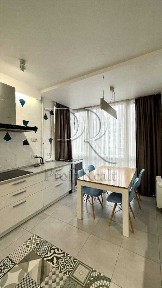 Продаж 3-кімнатної квартири 90 м², Метрологічна вул., 109