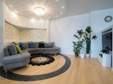 Продаж 5-кімнатної квартири 212 м², Срібнокільська вул., 1