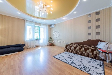 Київська обл., Бучанський район, м. Буча, Садова вул., 7б