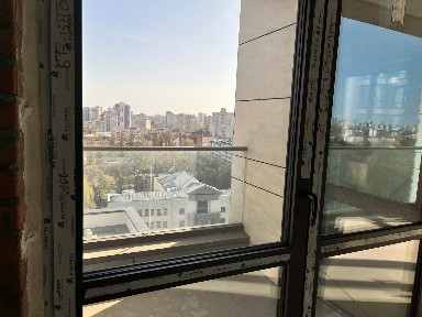 Київ, Берестейський, 42А