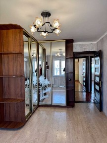 Продаж 3-кімнатної квартири 68 м², Оболонський просп., 9