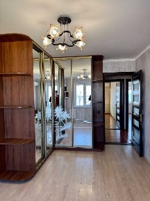 Продаж 3-кімнатної квартири 68 м², Оболонський просп., 9