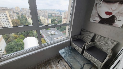 Київ, Правди просп., 41А