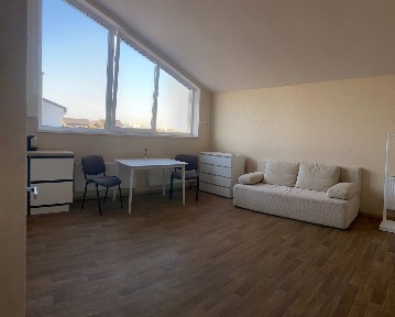 Київська обл., Броварський район, м. Бровари, Героїв Крут вул., 10