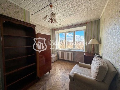 Київ, Олени Теліги вул., 53