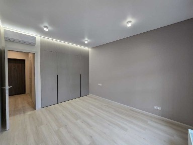 Продаж 2-кімнатної квартири 62 м², Метрологічна вул., 107А