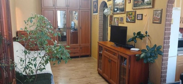 Київ, Повітрофлотський просп., 51