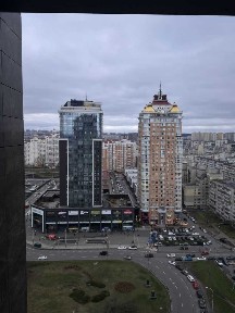 Київ, Оболонський просп., 26