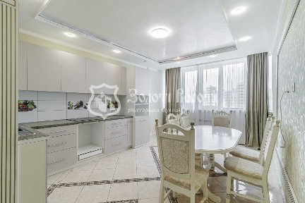Продаж 3-кімнатної квартири 105.4 м², Пономарьова вул., 26к1