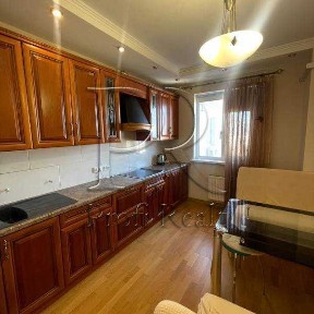 Продаж 3-кімнатної квартири 80 м², Генерала Генадія Воробйова вул., 13-Е