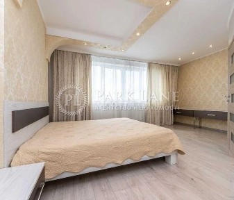 Продаж 1-кімнатної квартири 62.7 м², Перова бул., 10А