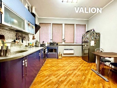 Продаж 2-кімнатної квартири 60 м², Чубинського вул., 6