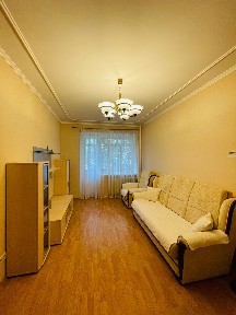 Київ, Арсенальний пров., 5