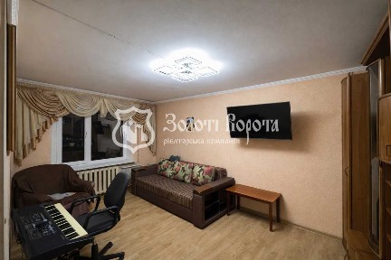 Київ, Володимира Покотило вул., 1